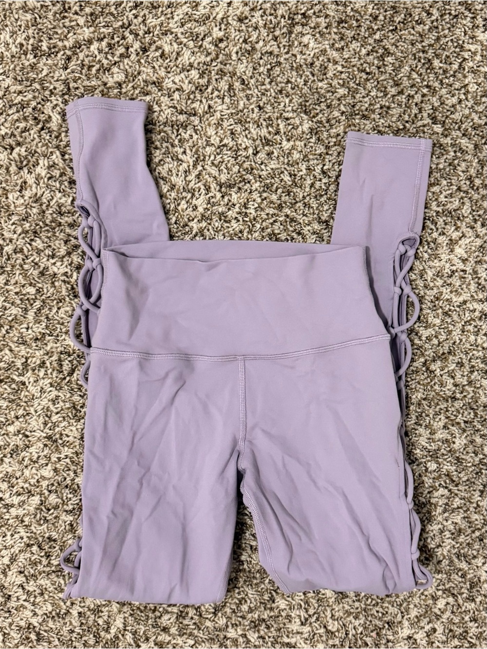 ALO size small High-Waist Lavender Side-Tie Bike Pants